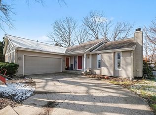 6617 Knollview Dr, Hudsonville, MI