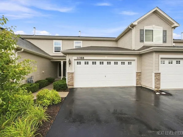 1088 Turin Dr, Hampshire, IL 60140