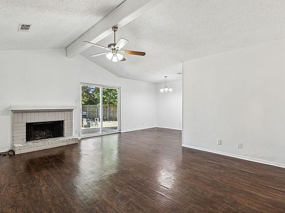 2nd image of 2712 N Bell Ave