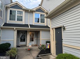 615 Steeplechase Ct, Woodbury, NJ 08096