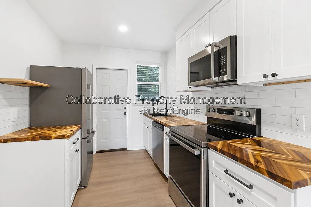 2 bed, 1.0 bath, 750 sqft, $1,550 — Photo 2