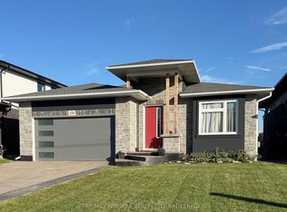 250 Colbeck Dr S, Welland, ON L3C 0B4