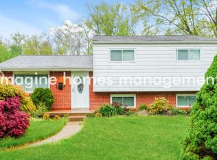 800 Niagara Dr, Irwin, PA 15642