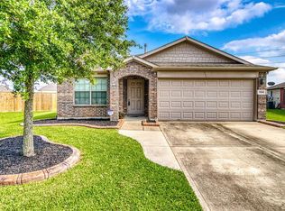 1131 Honeysuckle Vine Dr, Rosenberg, TX 77469