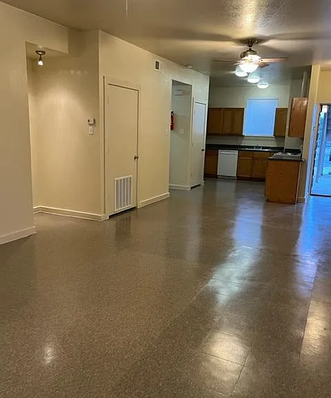1820 McPherson Ave #G — Photo 2