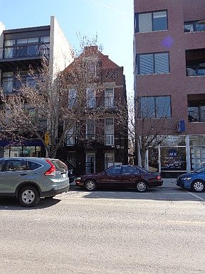 2nd image of 2029 N Damen Ave APT 2F