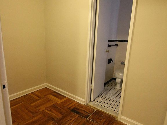 2nd image of 2260 Bronx Park E APT 5C