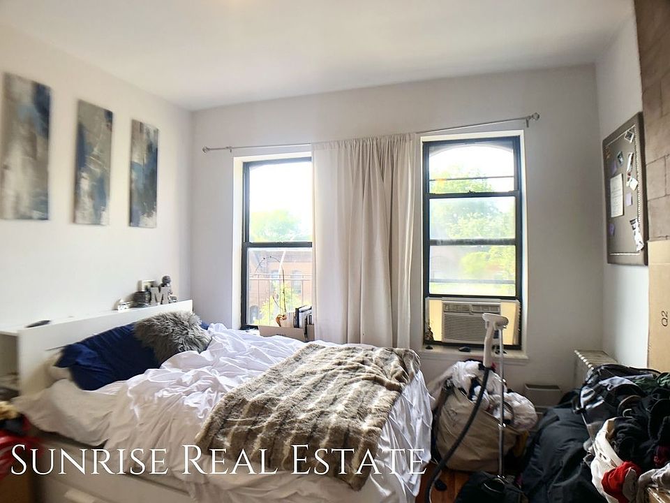 1st image of 518 Bainbridge St APT 3C