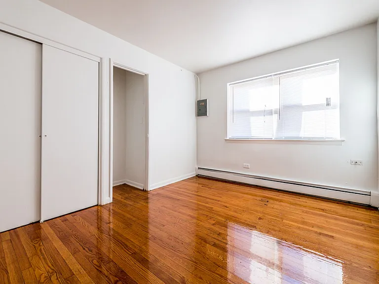 7101 S Artesian Ave — Photo 3