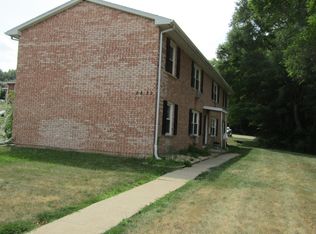 2829 John F Kennedy Rd #2, Dubuque, IA 52002