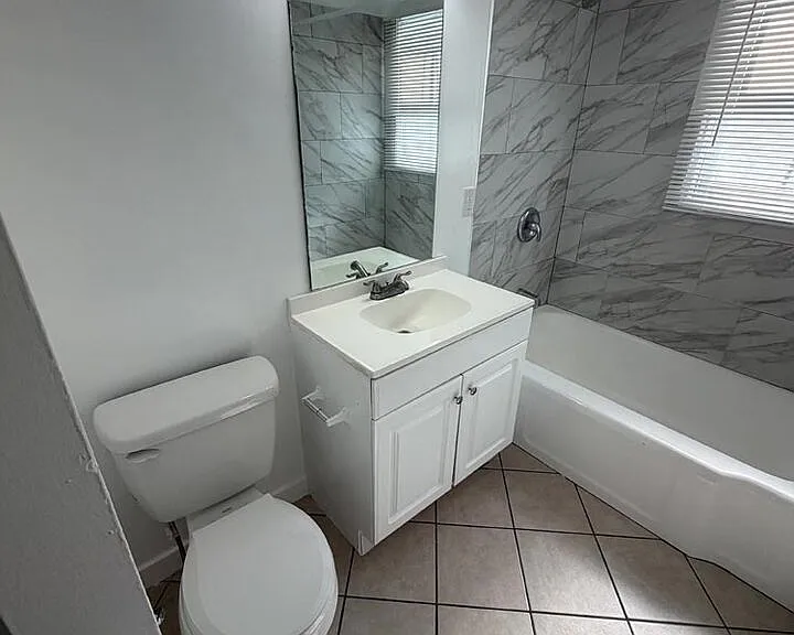5113 W 20th St #1/2 — Photo 12
