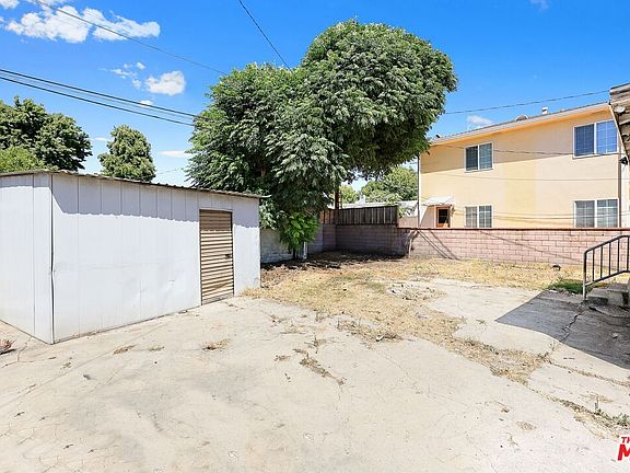 3rd image of 4437 York Blvd