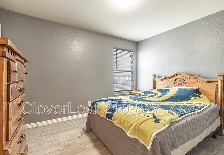 229 Hereford St — Photo 24