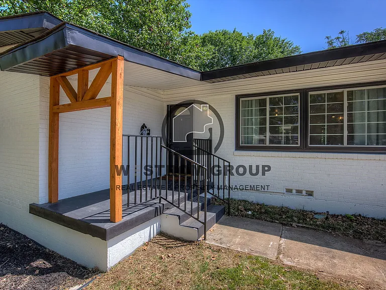 1308 Marshalldale Dr — Photo 6