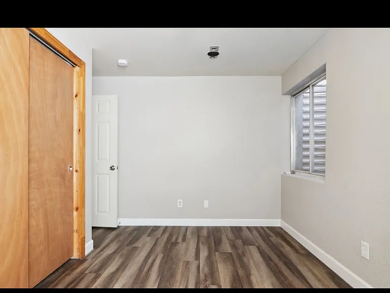 2889 E 110th Dr — Photo 4