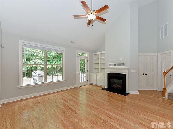 4th image of 1001 Kingman Dr