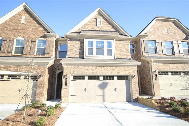 1st image of 615 Bluffview Dr