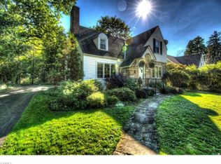 3508 E Scarborough Rd, Cleveland Heights, OH 44118
