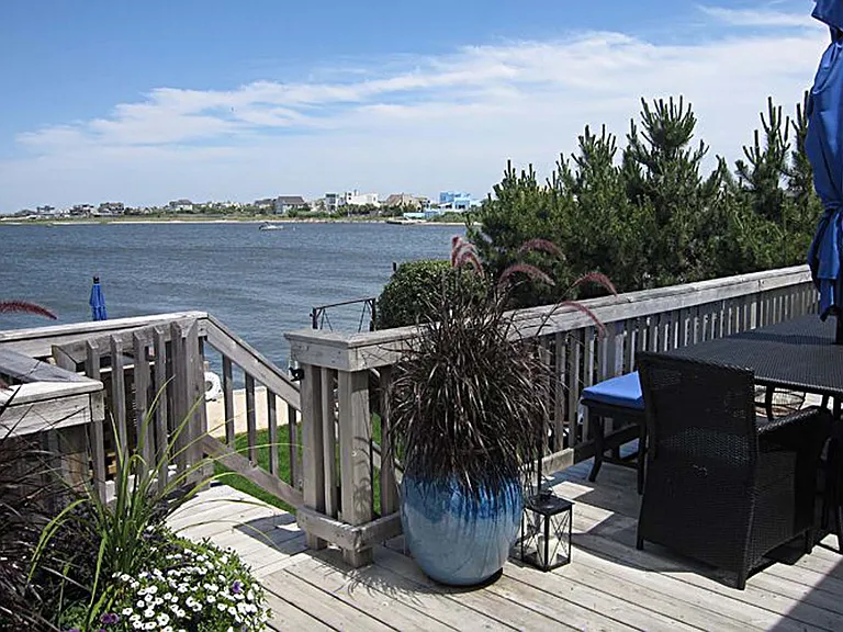 52 Harbor Rd — Photo 5