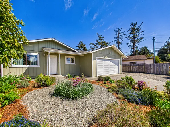 2157 McKinleyville Ave, McKinleyville, CA 95519