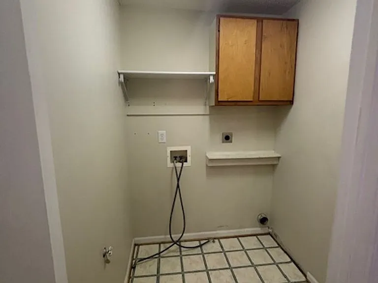 3301 Sacramento Dr — Photo 41