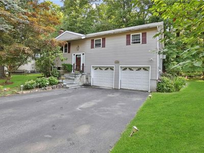 1860 Highbrook Street, Yorktown Heights, NY, 10598