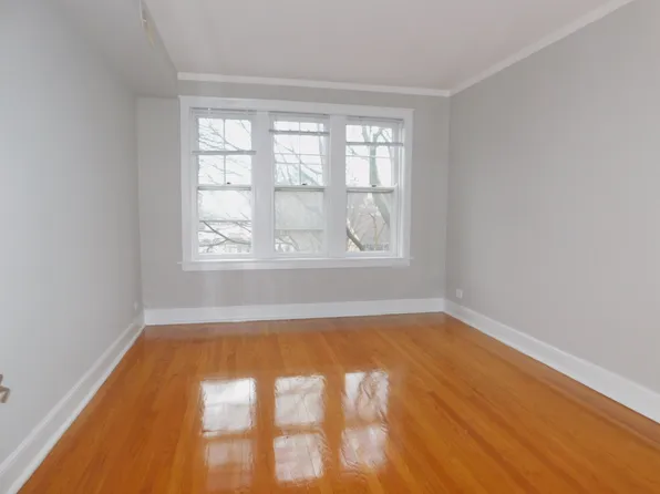 625 11th St #6F, Wilmette, IL 60091