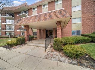 1025 S Fernandez Ave APT 4M, Arlington Heights, IL 60005