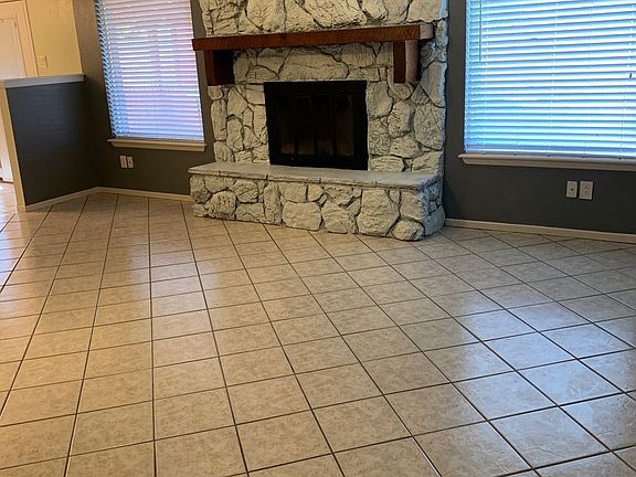 4th image of 3704 Linkwood Ln