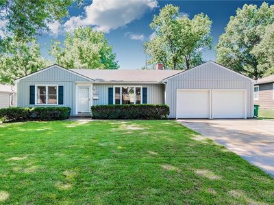 6607 W 77th St, Overland Park, KS, 66204