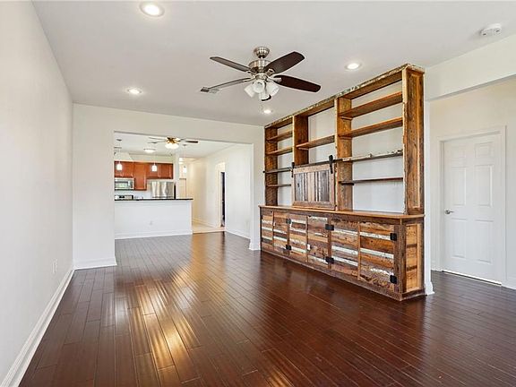 4th image of 1265 Foy St