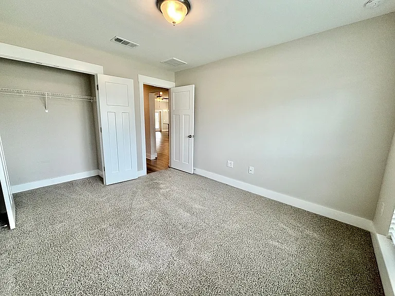 5655 Dunridge Dr — Photo 9