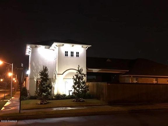 2nd image of 207 Flores Ct #1