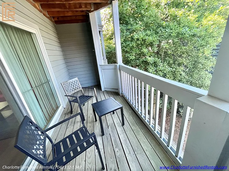 505 N Graham St #2 — Photo 6