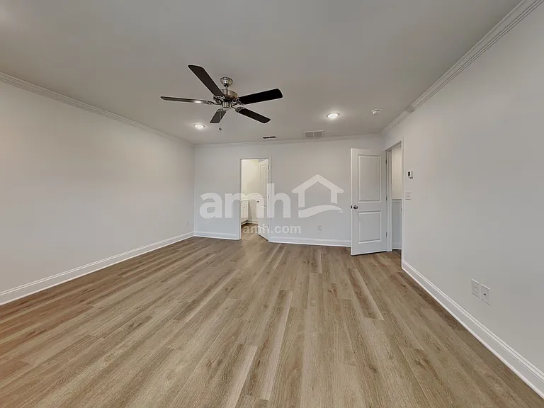 4709 Summit View Ct — Photo 12