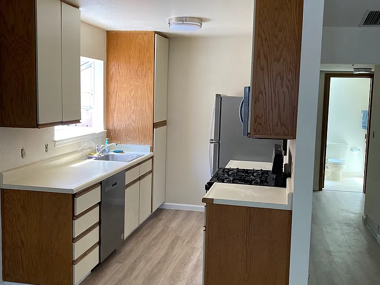 San Luis Cir — Photo 4