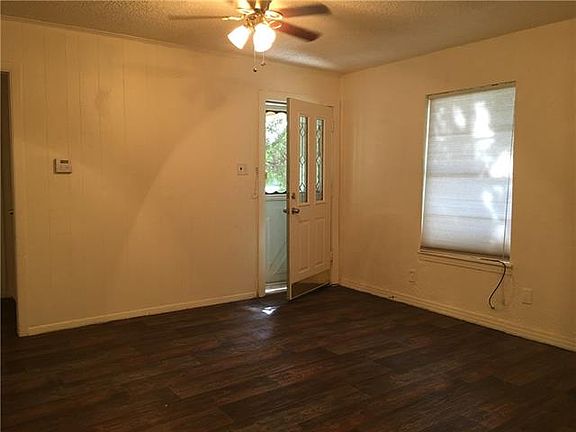 2nd image of 5073 Royal Dr