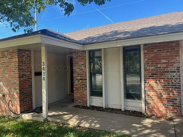 4 bed, 1559 sqft, $1,800 — Photo 1