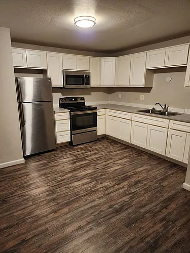 1365 Stardust St Photo 1