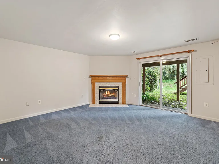 570 Highland Towne Ln — Photo 11