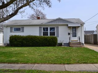 6071 Pickway Dr, Brookpark, OH 44142