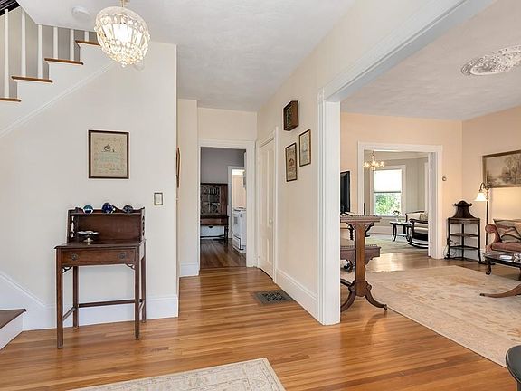 5th image of 29 Ashmont St