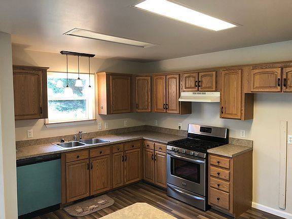 3rd image of 277 Cople Dr