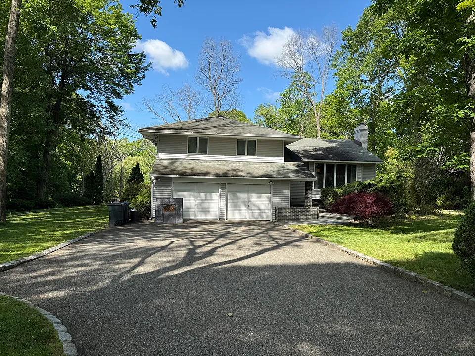 21 Sandra Dr