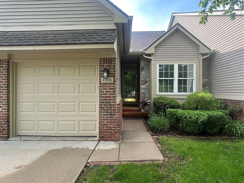 1st image of 41835 Primrose Dr