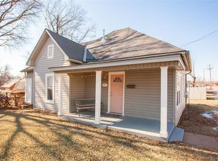 207 W Springer Ave, Guthrie, OK 73044