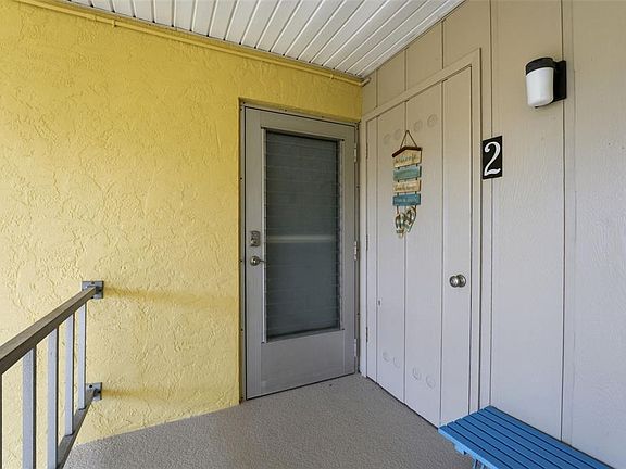 3rd image of 101 Louella Ln APT 2