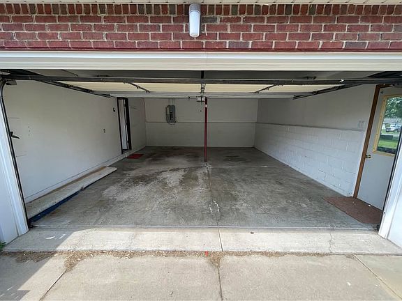 5th image of 2647 & 2651 Vanderhoof Rd #2647