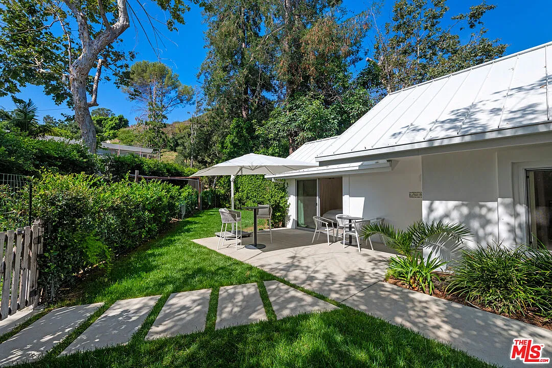 1 bed, 1.0 bath, $6,500 — Photo 4