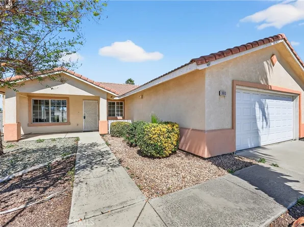 3060 Linder St, Hemet, CA 92545